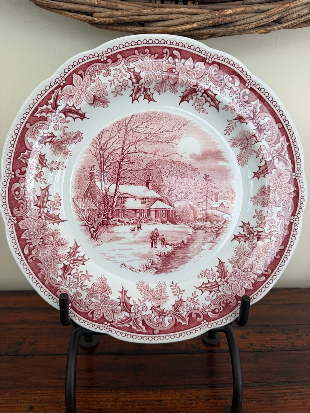 Spode Winter’s Eve Red Transferware Winter Scene Decorative Dinner Plate.